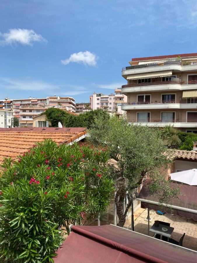 קאן סור מר Hotel Le Derby מראה חיצוני תמונה