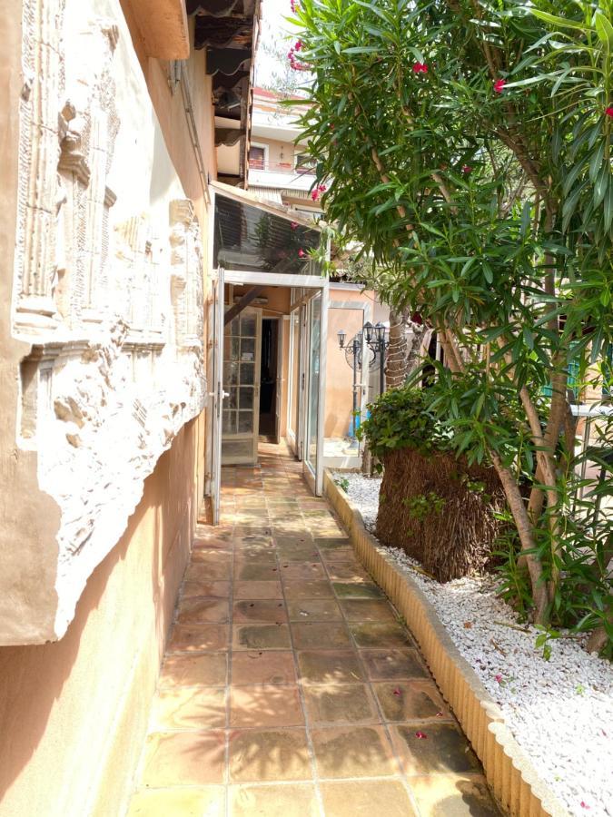 קאן סור מר Hotel Le Derby מראה חיצוני תמונה