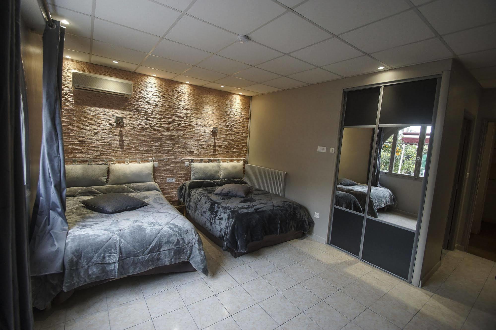 קאן סור מר Hotel Le Derby מראה חיצוני תמונה