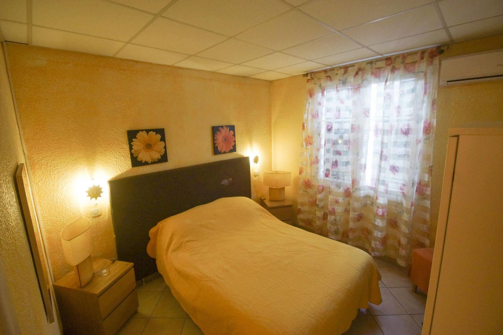 קאן סור מר Hotel Le Derby מראה חיצוני תמונה